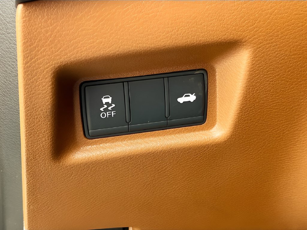 2024 Infiniti Q50 photo 10 of 33