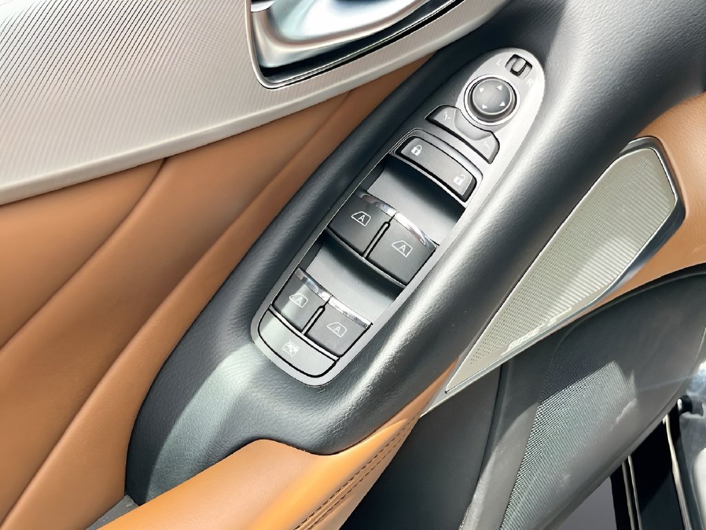 2024 Infiniti Q50 photo 17 of 33