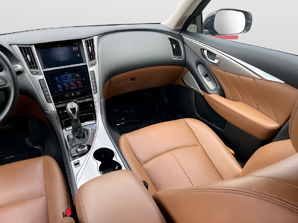 2024 Infiniti Q50 photo 24 of 33