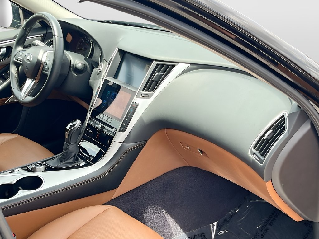 2024 Infiniti Q50 photo 30 of 33