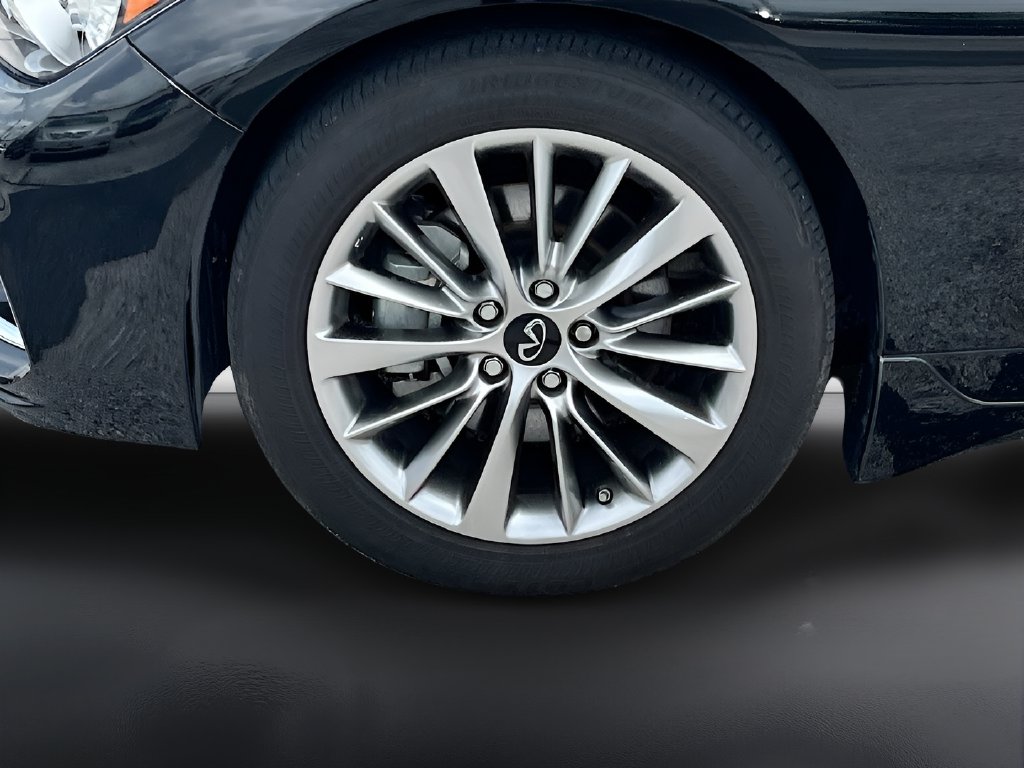2024 Infiniti Q50 photo 32 of 33