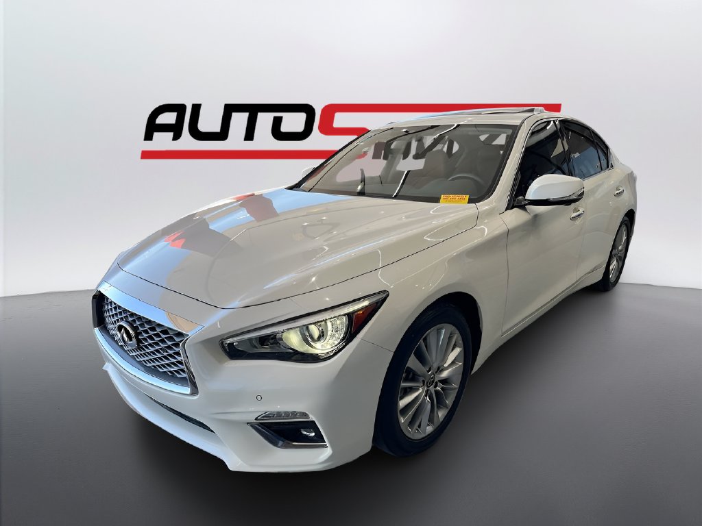 2024 Infiniti Q50 photo 3 of 32