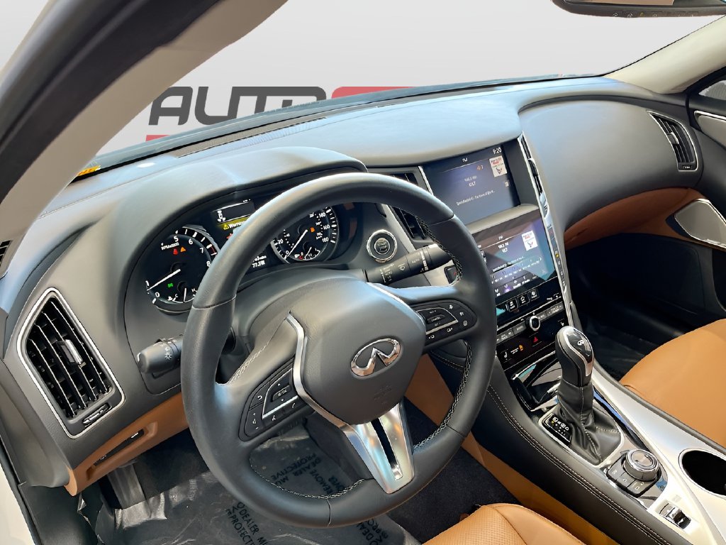2024 Infiniti Q50 photo 9 of 32