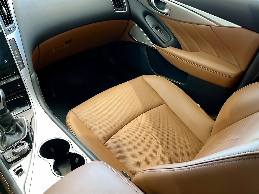 2024 Infiniti Q50 photo 24 of 32