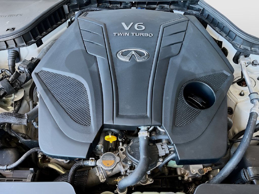 2024 Infiniti Q50 photo 30 of 32