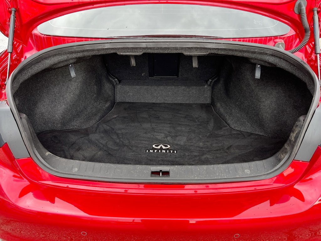 2023 Infiniti Q50 photo 27 of 33