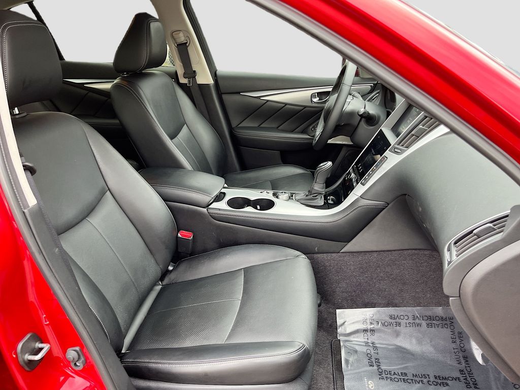 2023 Infiniti Q50 photo 29 of 33