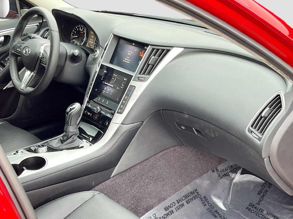 2023 Infiniti Q50 photo 30 of 33
