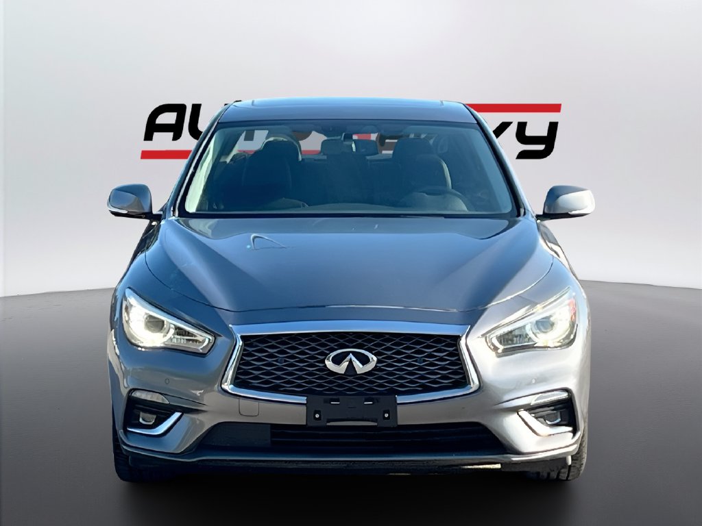 2024 Infiniti Q50 photo 2 of 33