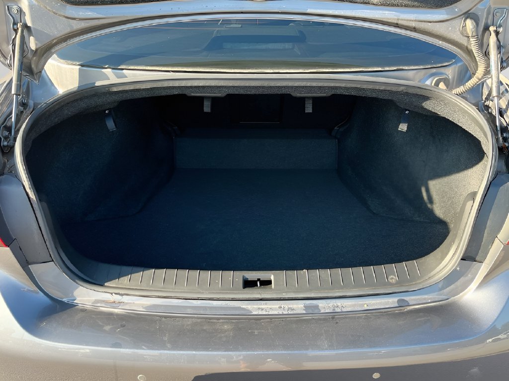 2024 Infiniti Q50 photo 27 of 33