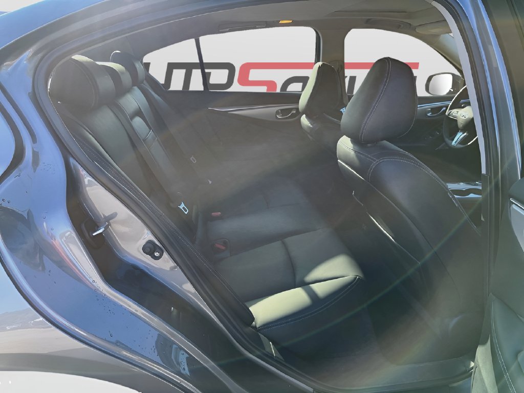 2024 Infiniti Q50 photo 28 of 33