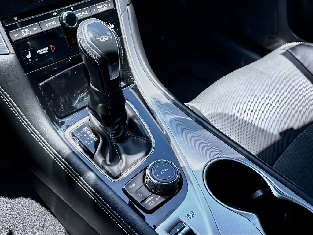 2023 Infiniti Q50 photo 16 of 33