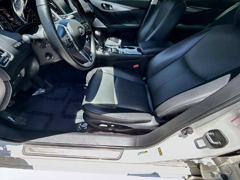 2023 Infiniti Q50 photo 19 of 33