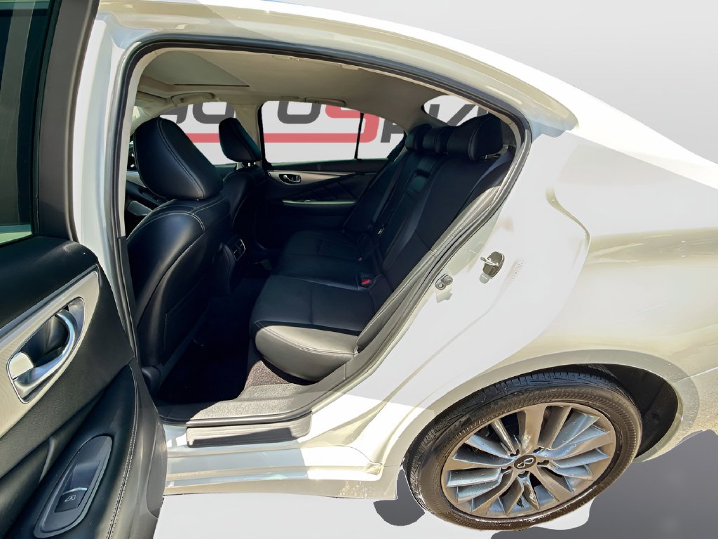 2023 Infiniti Q50 photo 25 of 33