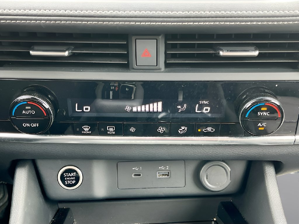 2023 Nissan Rogue photo 15 of 31