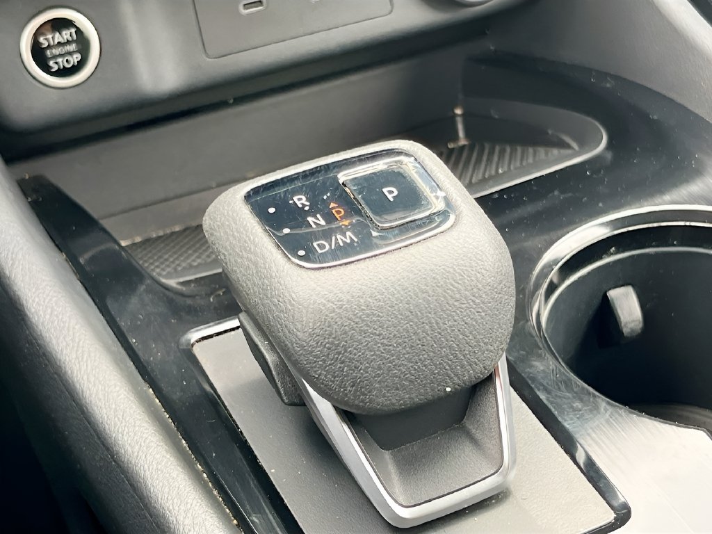 2023 Nissan Rogue photo 16 of 31