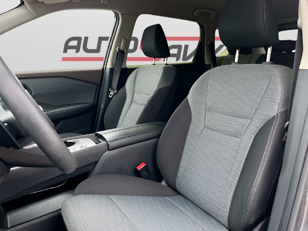 2023 Nissan Rogue photo 20 of 31