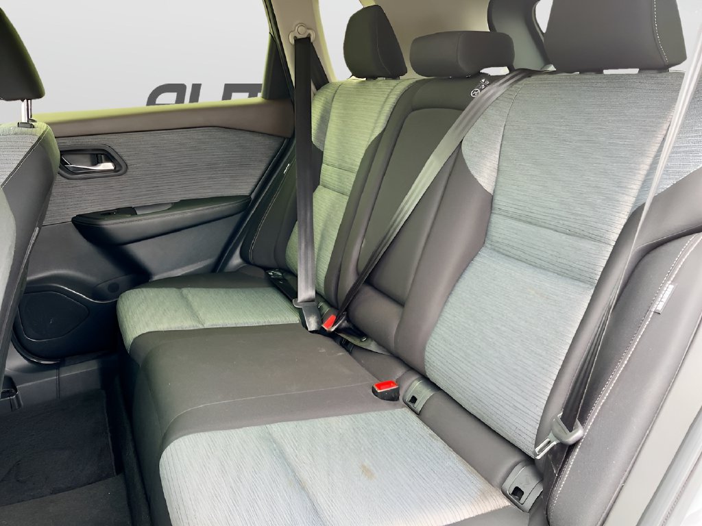 2023 Nissan Rogue photo 23 of 31