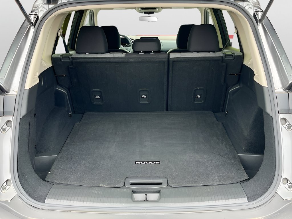 2023 Nissan Rogue photo 25 of 31