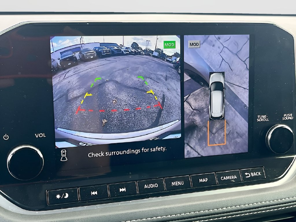 2023 Nissan Rogue photo 14 of 33