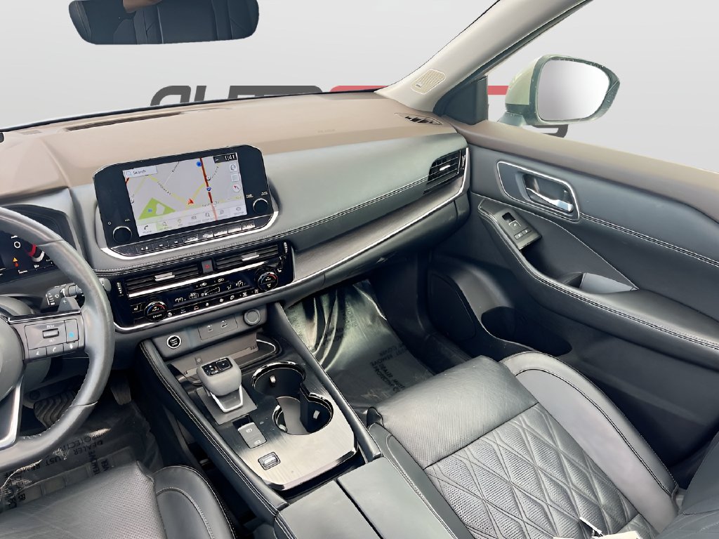 2023 Nissan Rogue photo 24 of 33