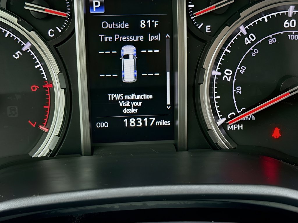 2024 Toyota 4Runner photo 12 of 34