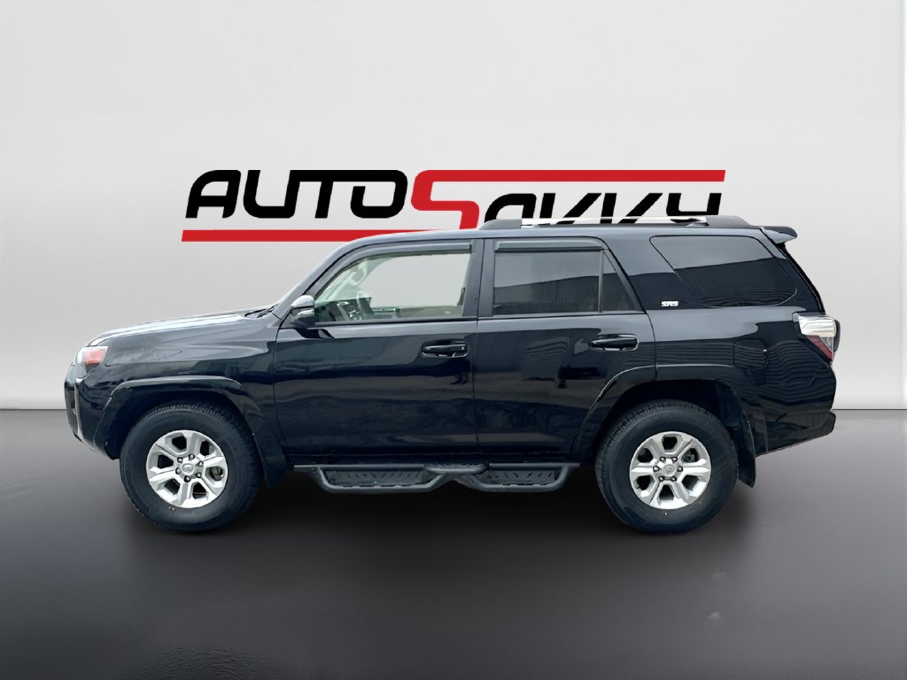 2019 Toyota 4Runner photo 4 of 32