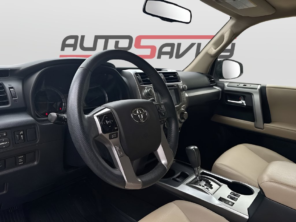 2019 Toyota 4Runner photo 9 of 32