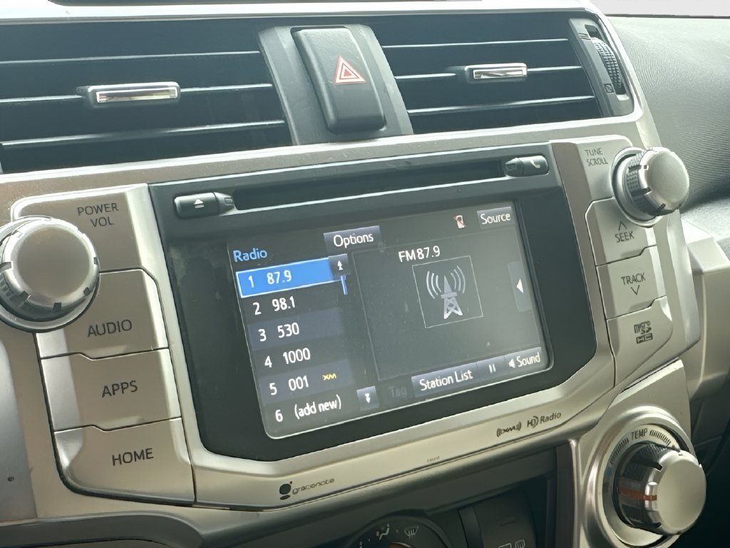 2019 Toyota 4Runner photo 14 of 32