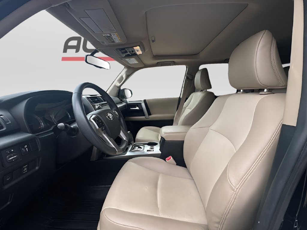 2019 Toyota 4Runner photo 20 of 32