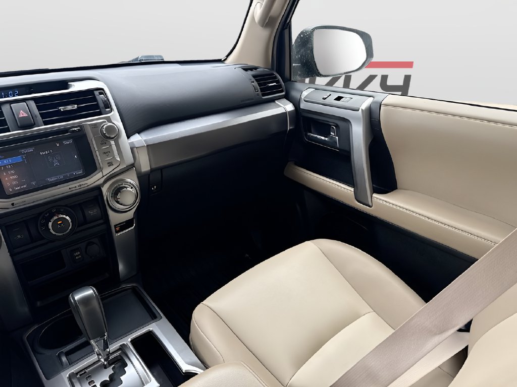 2019 Toyota 4Runner photo 23 of 32