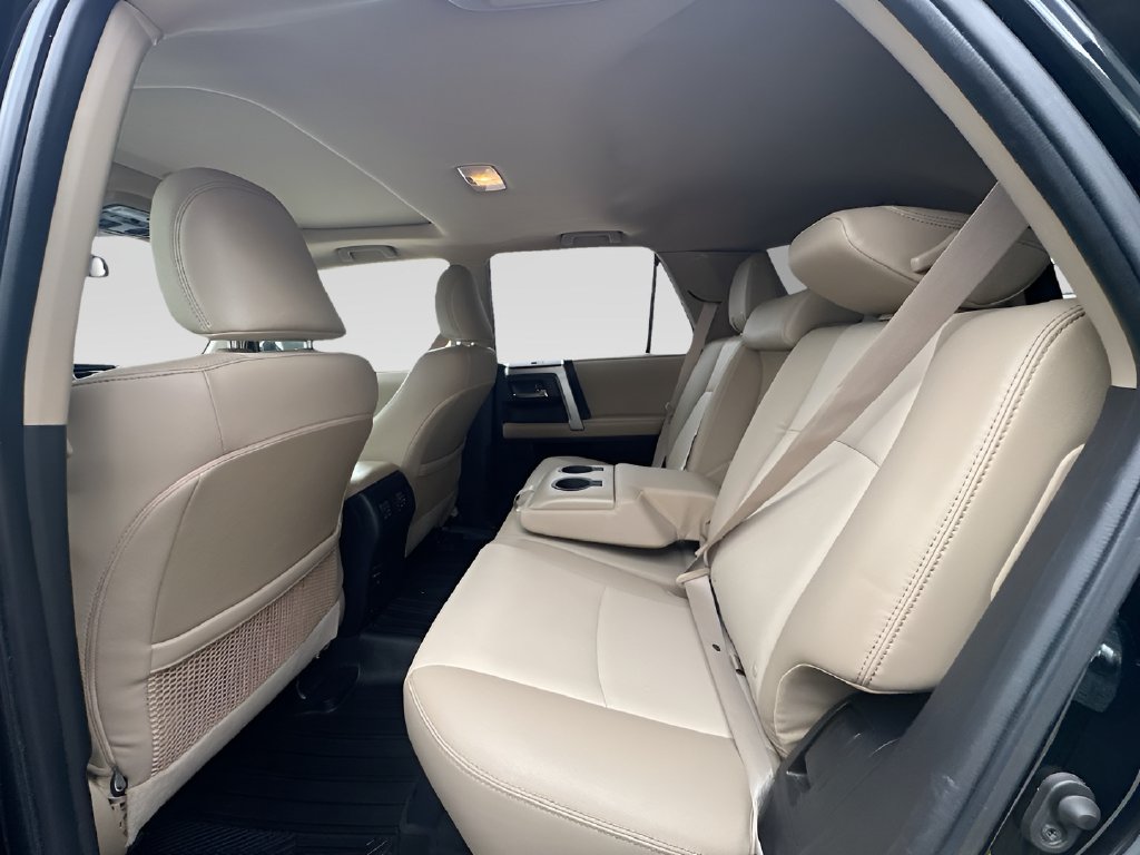 2019 Toyota 4Runner photo 24 of 32