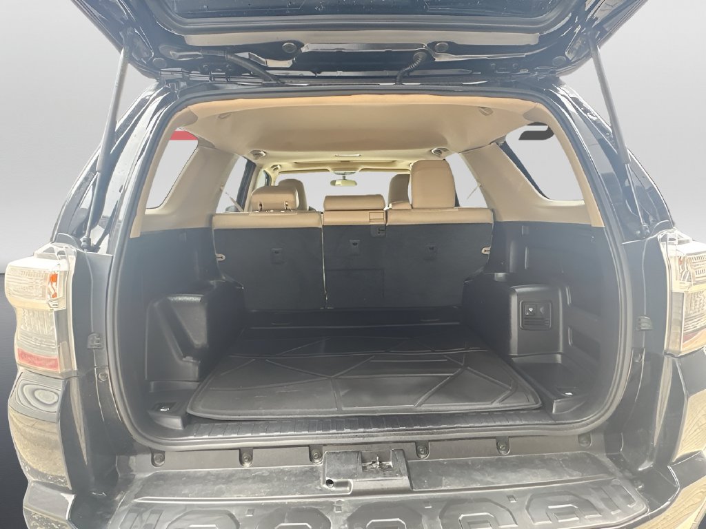 2019 Toyota 4Runner photo 26 of 32
