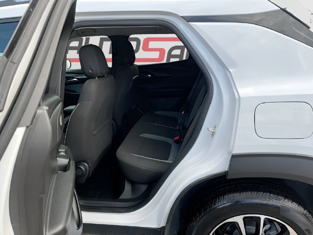 2025 Chevrolet TrailBlazer photo 23 of 30