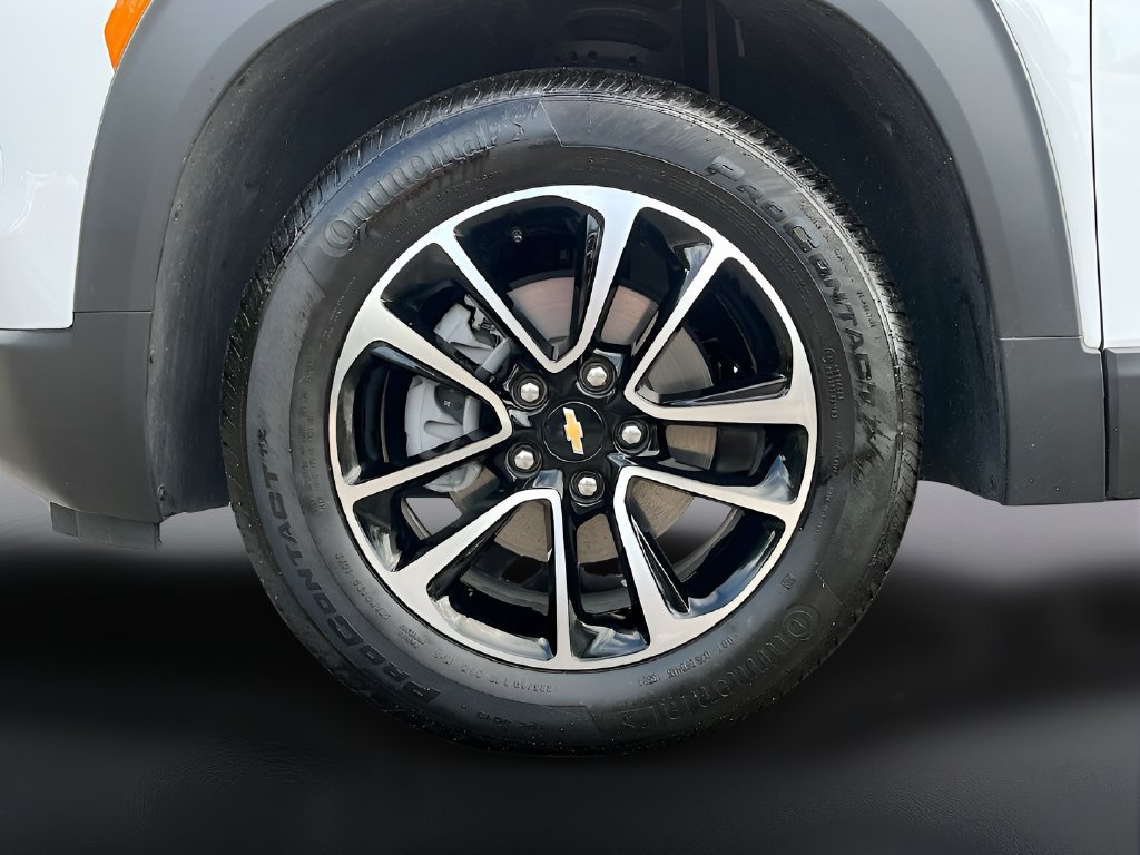 2025 Chevrolet TrailBlazer photo 29 of 30