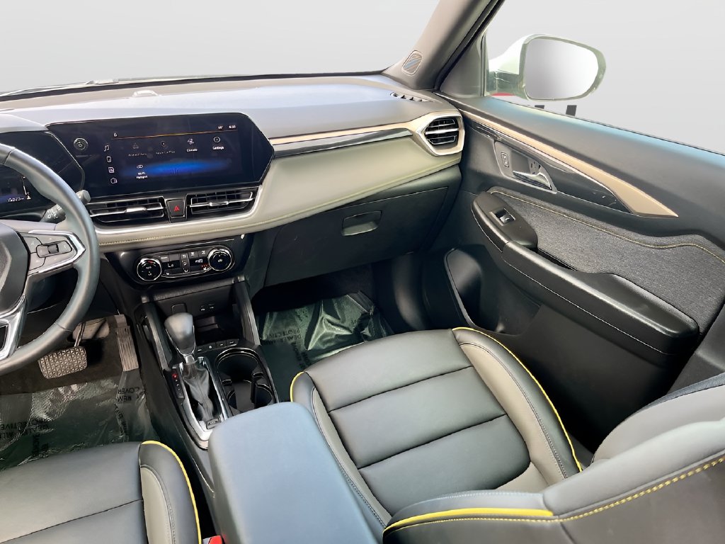 2025 Chevrolet TrailBlazer photo 23 of 32