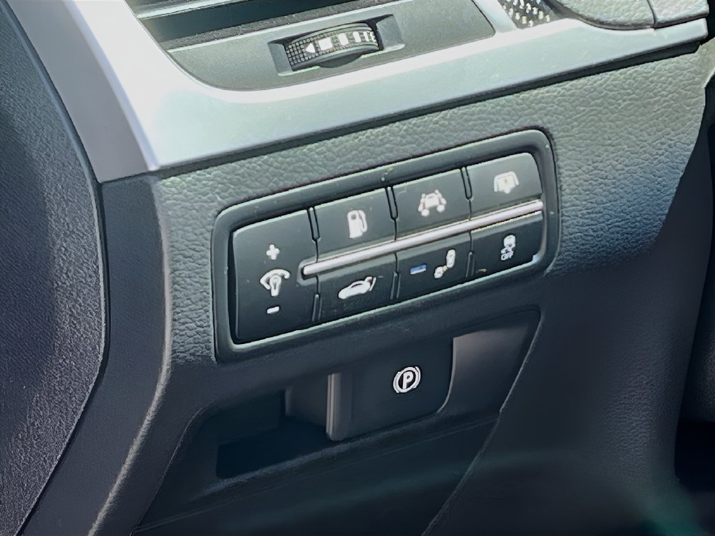 2020 Genesis G80 photo 10 of 34