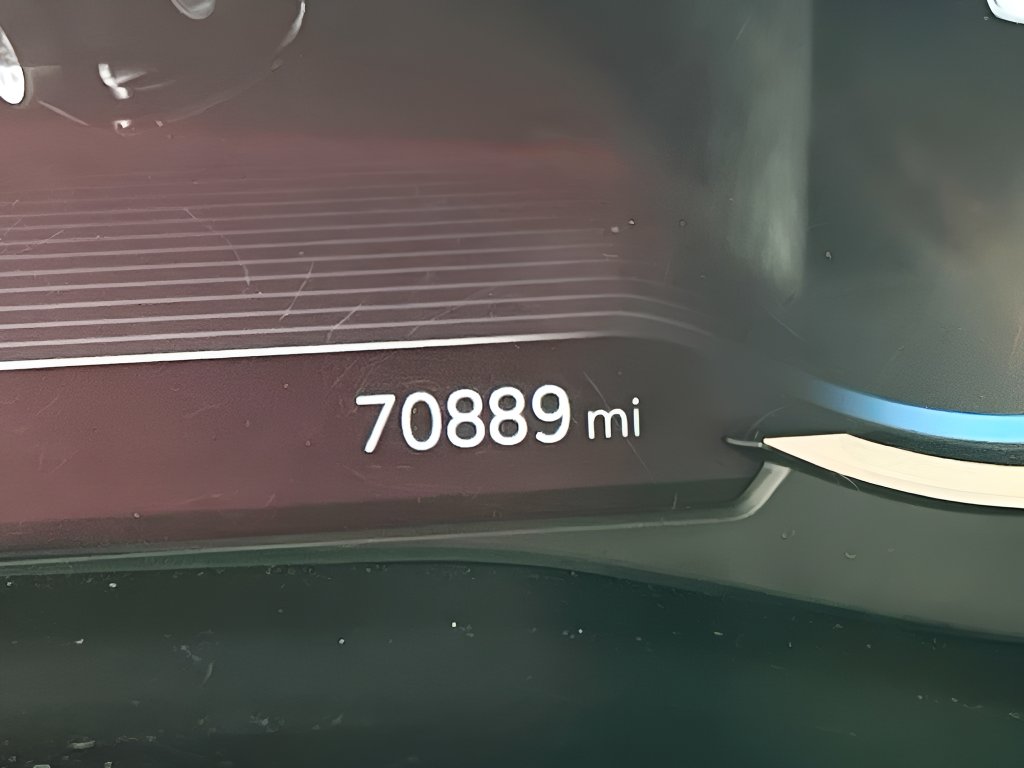 2022 Genesis G70 photo 12 of 32