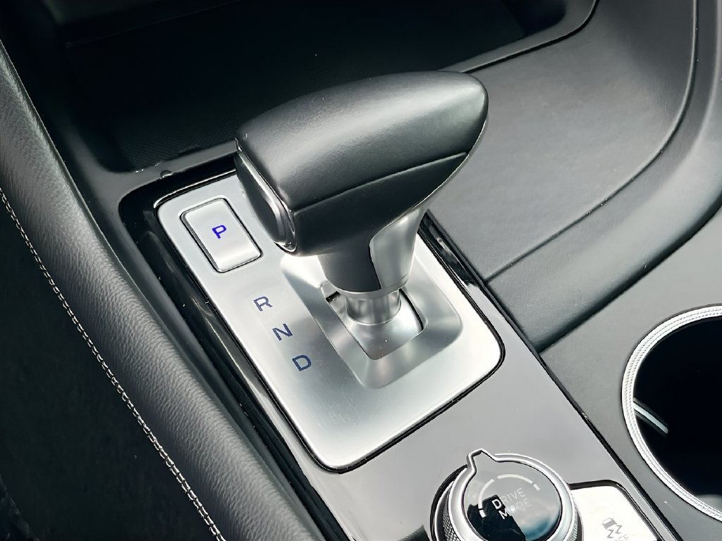 2022 Genesis G70 photo 17 of 32
