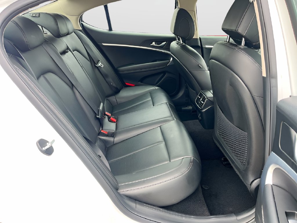 2022 Genesis G70 photo 27 of 32