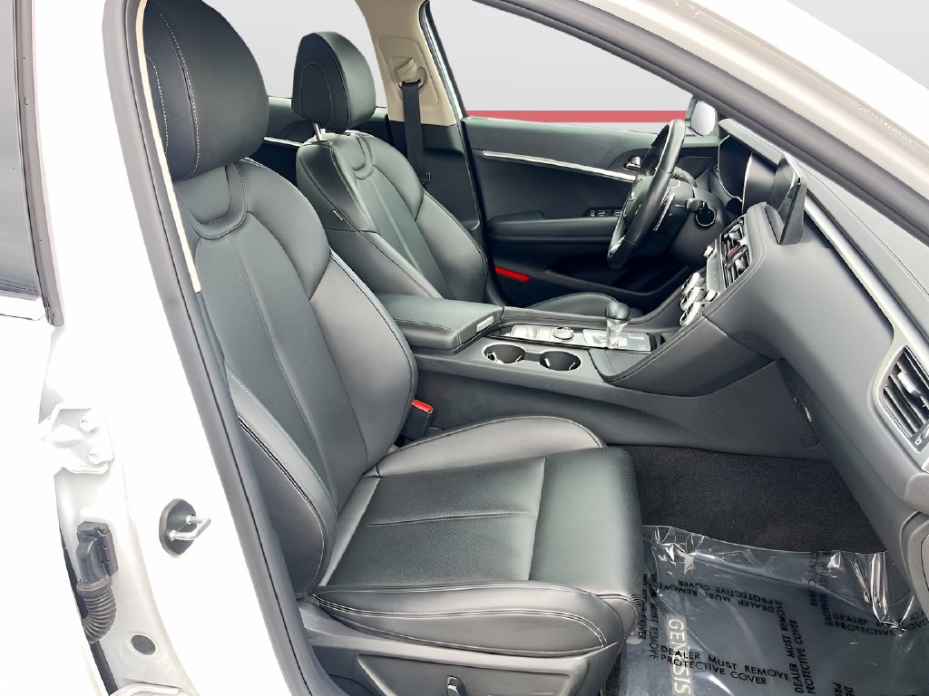 2022 Genesis G70 photo 28 of 32