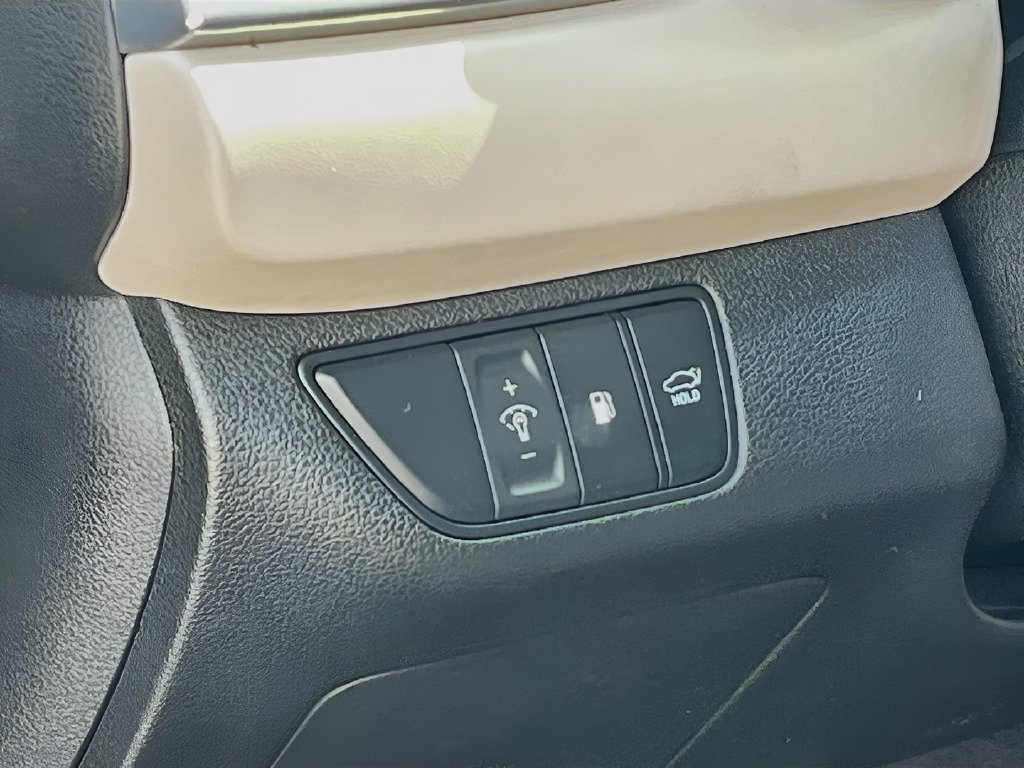 2023 Genesis G70 photo 10 of 34