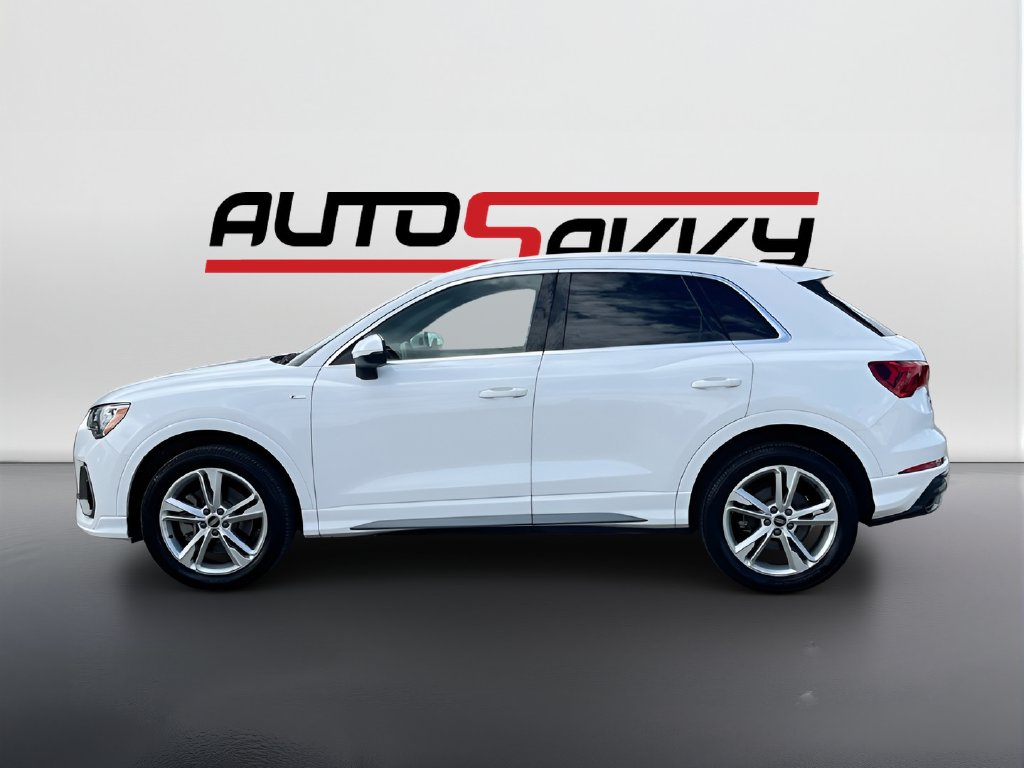 2022 Audi Q3 photo 4 of 33