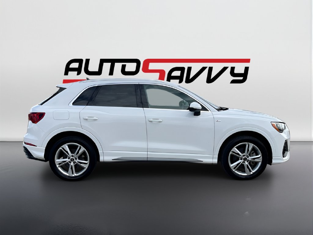 2022 Audi Q3 photo 8 of 33