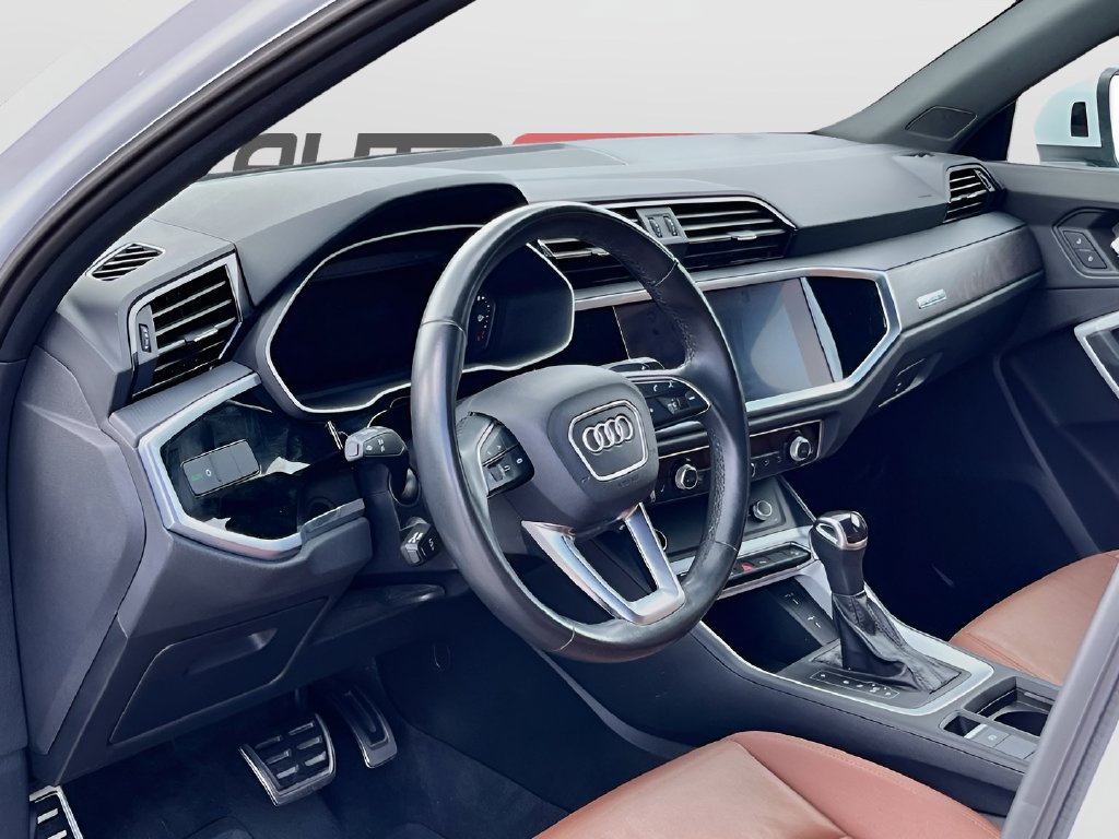 2022 Audi Q3 photo 9 of 33