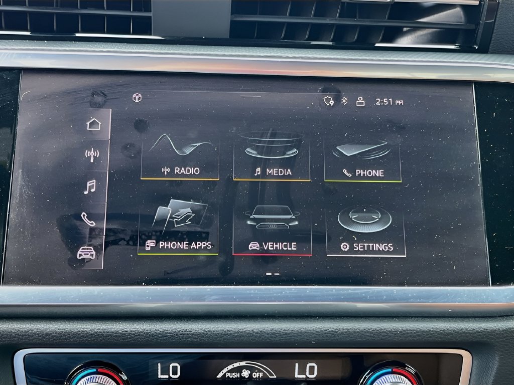 2022 Audi Q3 photo 14 of 33