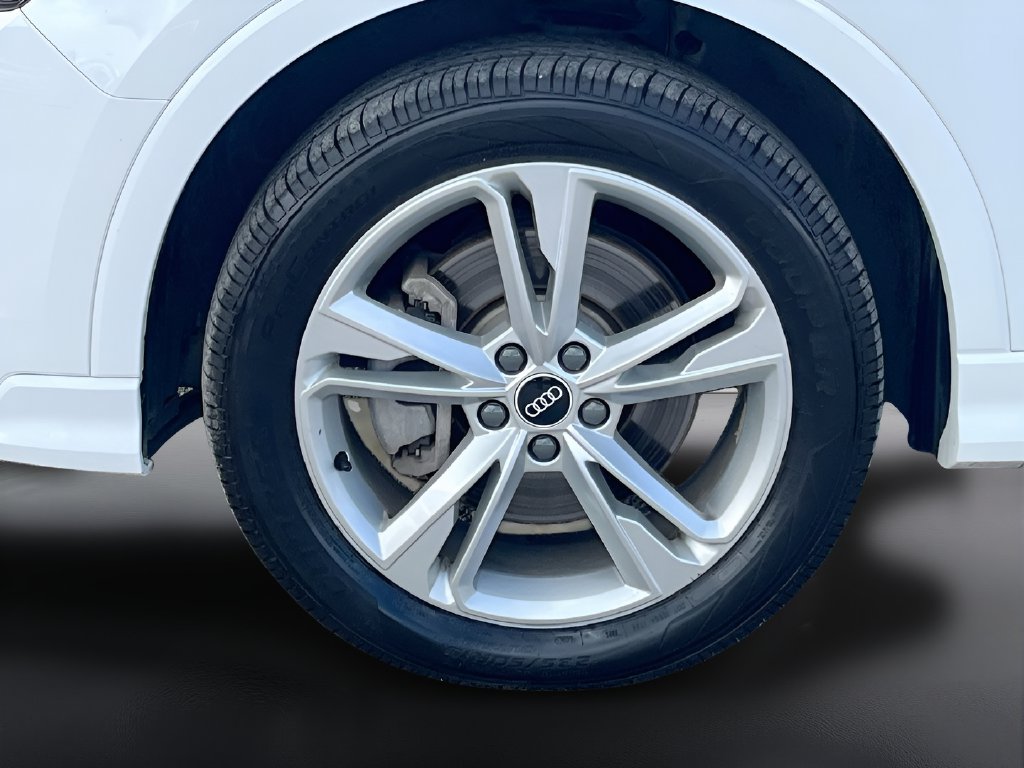2022 Audi Q3 photo 31 of 33